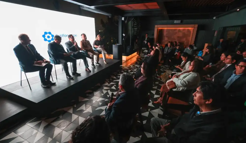 Perú y aliados renuevan compromiso contra la deforestación. Perú y aliados renuevan compromiso contra la deforestación.