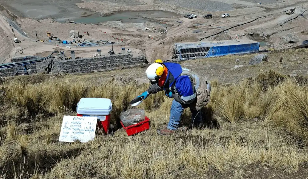 OEFA evalúa impacto por fuga de relaves mineros en Yauli. OEFA evalúa impacto por fuga de relaves mineros en Yauli.
