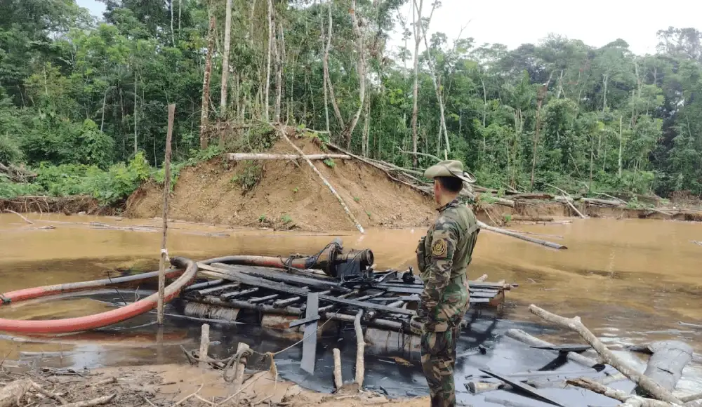 Reserva Tambopata: destruyen equipos de minería ilegal Reserva Tambopata: destruyen equipos de minería ilegal