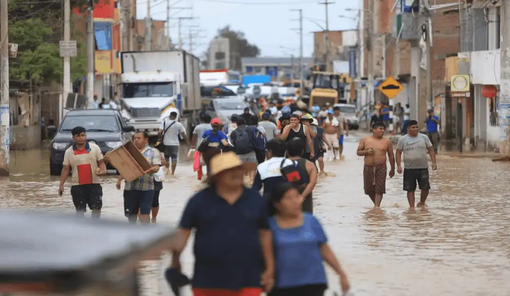 Antes de la primera lluvia: 5 acciones para prepararnos frente a El Niño en casa, en el colegio y en el barrio Antes de la primera lluvia: 5 acciones para prepararnos frente a El Niño en casa, en el colegio y en el barrio