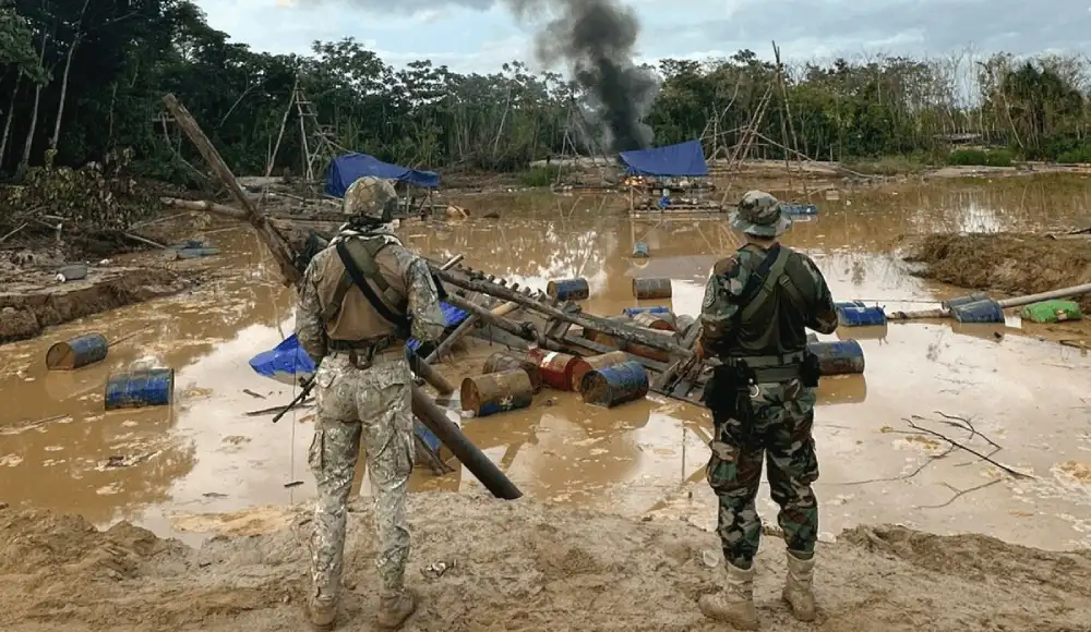 Tambopata: destruyen equipos de minería ilegal por S/ 18,5 millones Tambopata: destruyen equipos de minería ilegal por S/ 18,5 millones