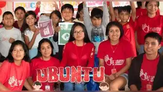 Voluntarios transforman vidas a través de la educación