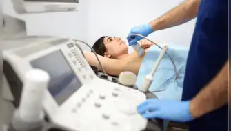 La salud integral de la mujer en el Perú: una deuda pendiente con el progreso social