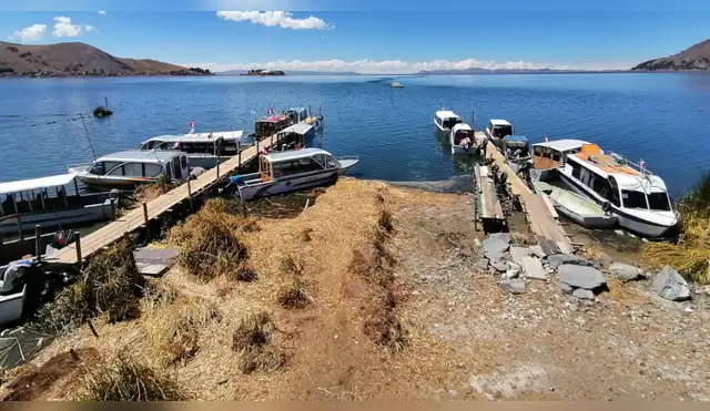 Lago Tititcaca sufre descenso de nivel por falta de lluvias Lago Tititcaca sufre descenso de nivel por falta de lluvias